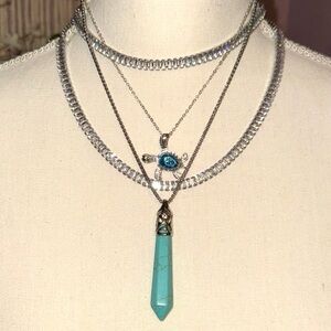 Necklace bundle of 4 nwot